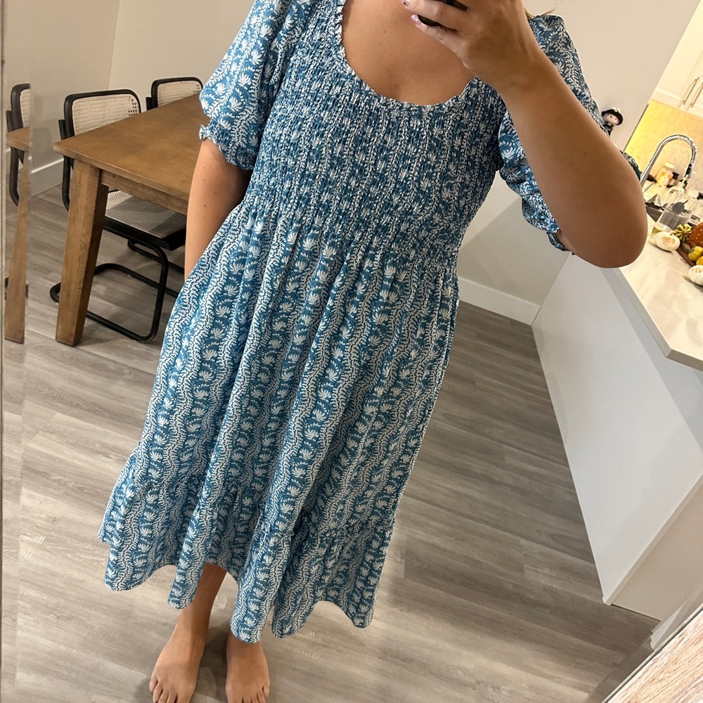 Hill House Women’s Midi Dress in Blue and White Floral Print - Picture 3 of 11